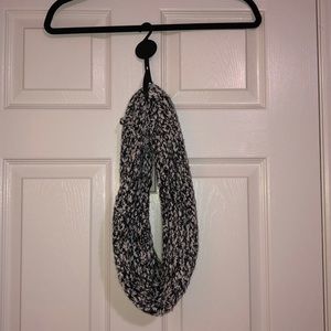 infinity scarf